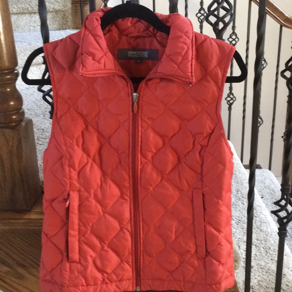 Vest. Kenneth Cole. Rust color
